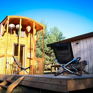 Le Petit Rias En Roulotte, 4 Personnes, Coin Cuisine Et Cabinet De Toilette Saint Maurice en Chalencon